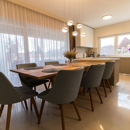 Thermal Lux Weninger Apartman Kiskunhalas Buitenkant foto