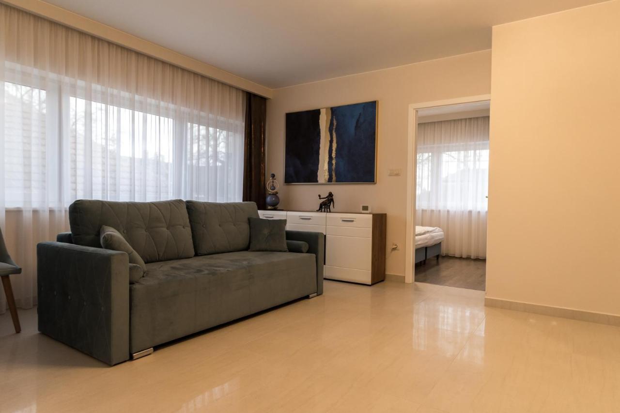 Thermal Lux Weninger Apartman Kiskunhalas Buitenkant foto